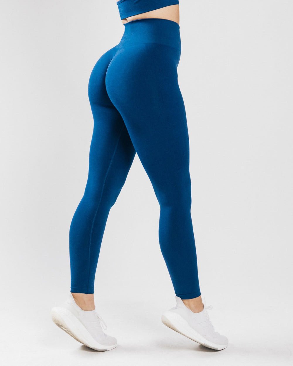 Magnify Seamless Scrunch Leggings